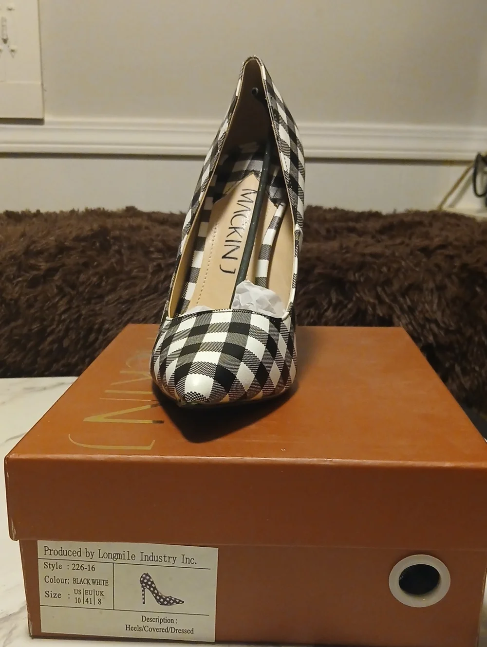 Black and White Gingham Pointed Toe Pump